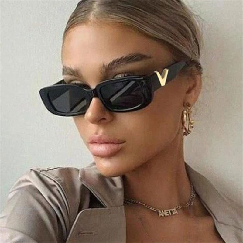 LUNETTE DE SOLEIL "V'S" - Shyrz - streetwear - y2k - casual - vanilla 