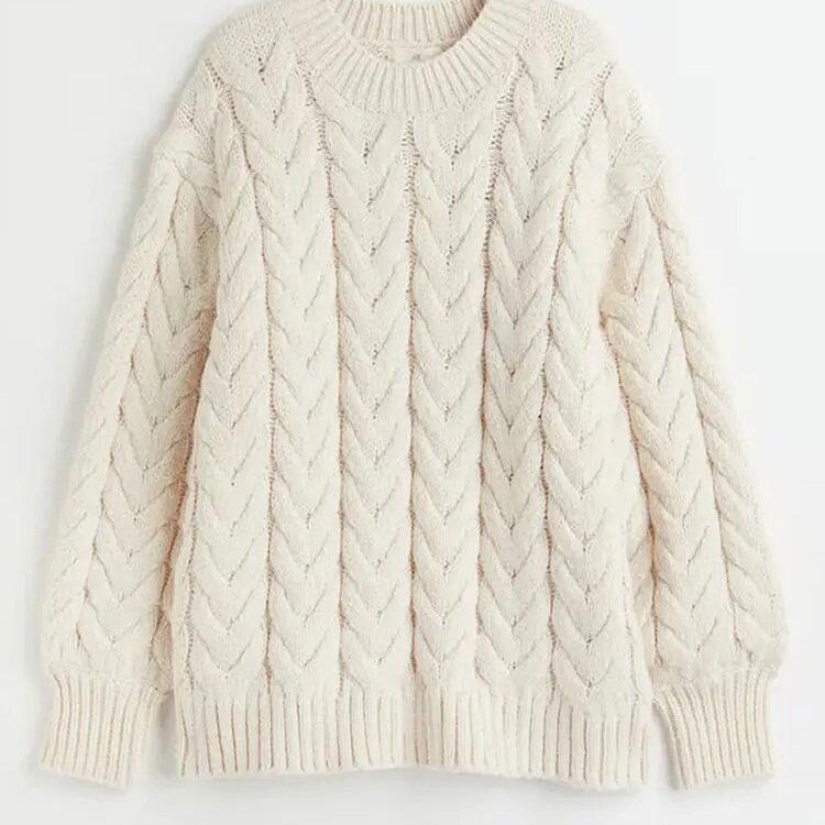 PULL VICTORIA - Shyrz - streetwear - y2k - casual - vanilla 