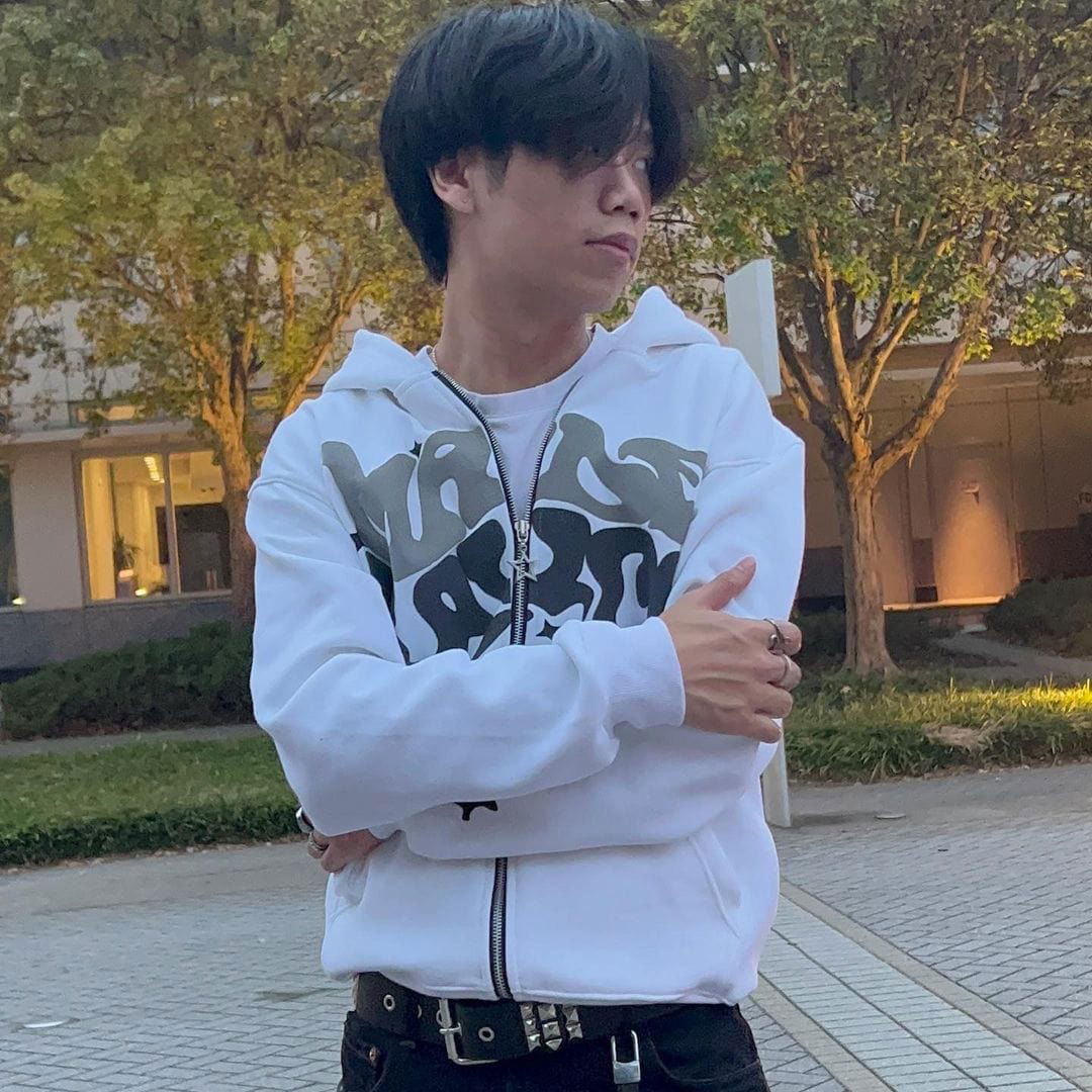 SWEAT ZIP "GRAPH" - Shyrz - streetwear - y2k - casual - vanilla 